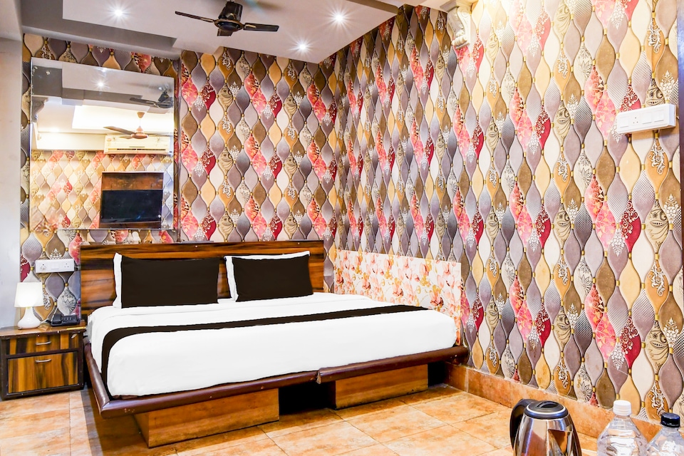 Hotel O Kolkata Quest Mall, Park Circus Kolkata, Kolkata