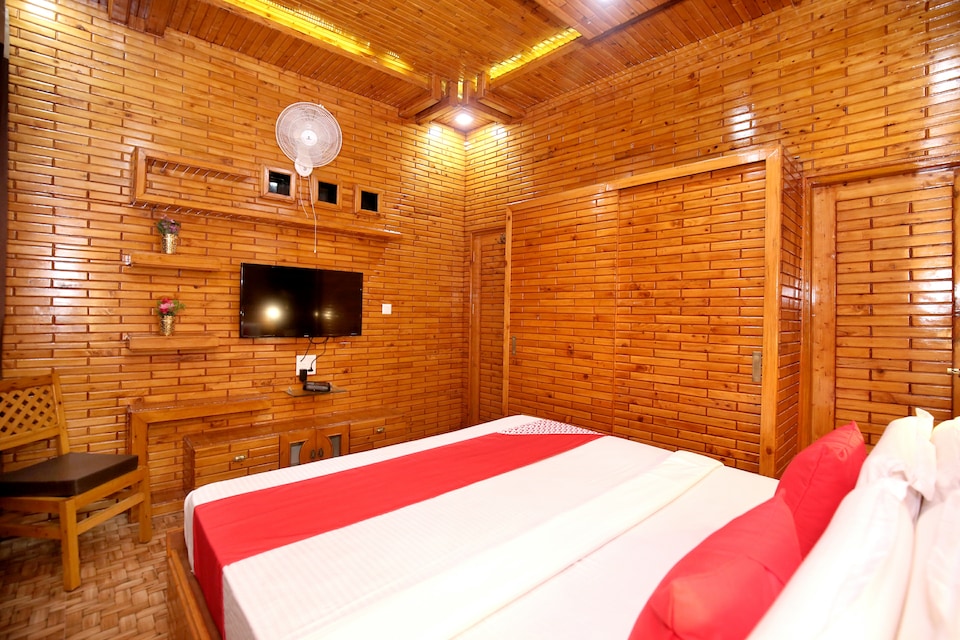 OYO Home 13038 Boutique 3BHK Kumarhatti, Kasauli, कसौली