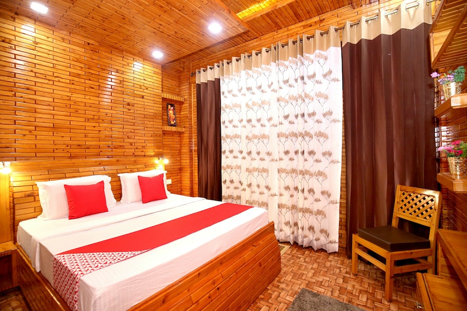 OYO Home 13038 Boutique 3BHK Kumarhatti, Kasauli, कसौली
