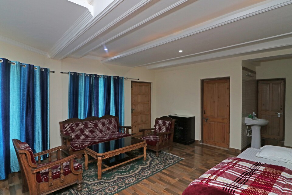 OYO 13042 Home Elegant 3BHK Picture Palace, Picture palace Mussoorie, Mussoorie