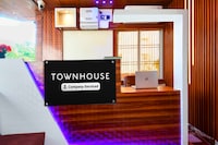 [Day Stay - 12 Hrs Slot : 8 AM to 8 PM] Townhouse Puri Laxmi Narayan