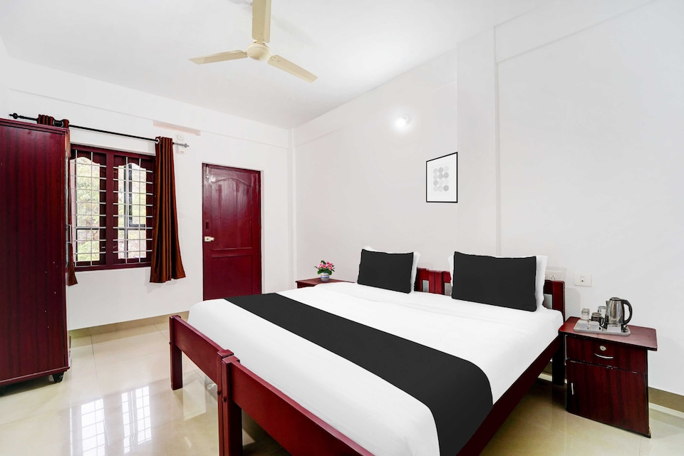 Power Break Super Hotel O Sultan Bathery Formerly Bluevalley (6 Hrs Stay), Sultan Bathery, Wayanad