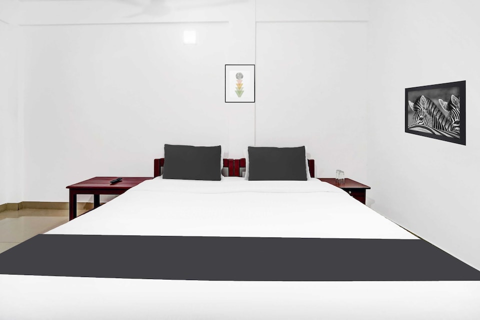 Power Break Super Hotel O Sultan Bathery Formerly Bluevalley (6 Hrs Stay), Sultan Bathery, Wayanad