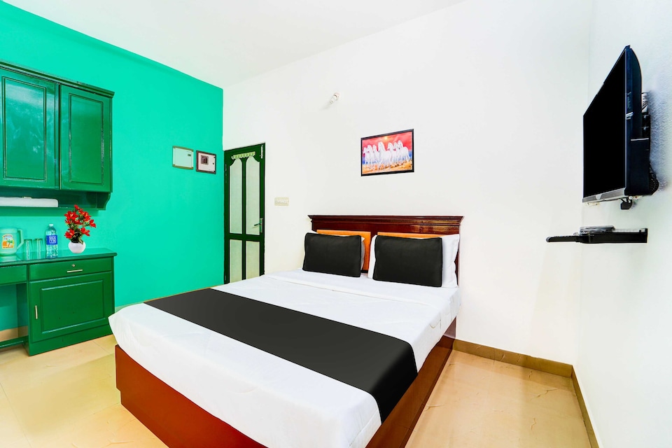 Power Break Super Hotel O Vennala Near Palarivattom (6 Hrs Stay), Cluster Ernakulam, Ernakulam