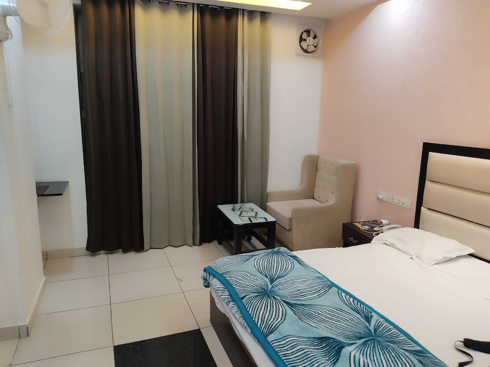 Hotel O Euphoria inn, Moradabad, Moradabad