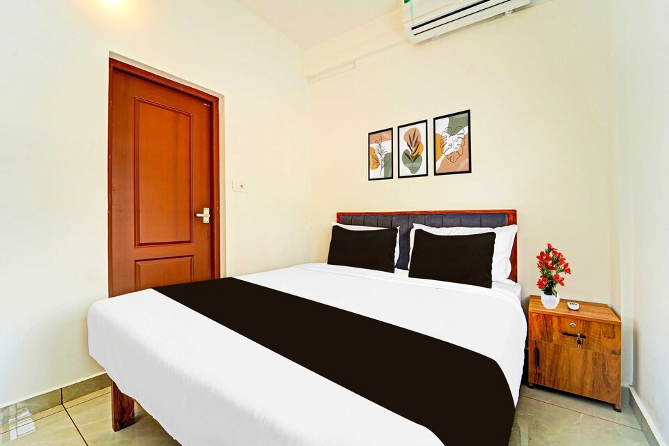 Power Break Super Hotel O Kalamassery Near Medical College (6 Hrs Stay), Vytilla Kochi, Kochi