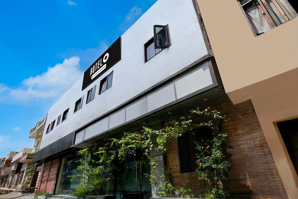 Hotel O Ishwar Nagar Near Golden Temple, Golden Temple Road Amritsar, Amritsar