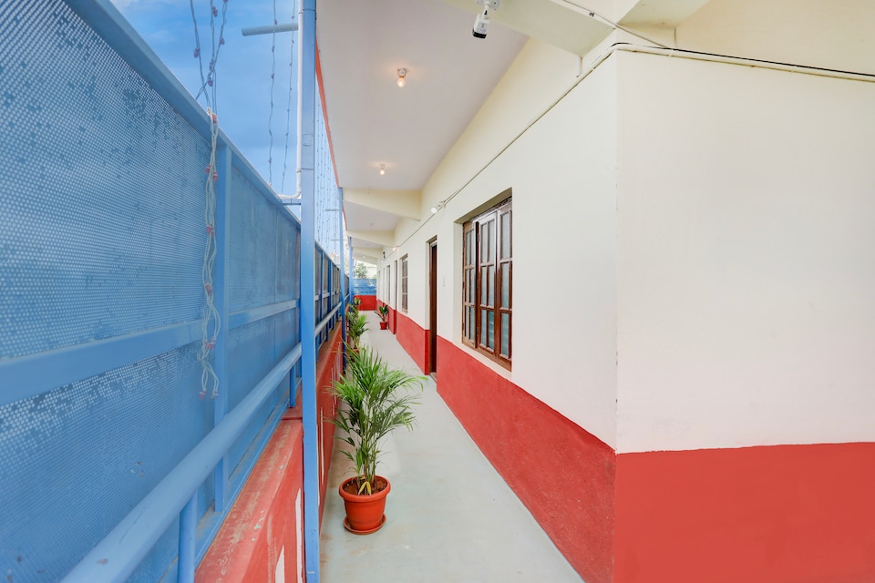 Hotel O AADITYA COMFORTS BOARDING & LODGING, Peenya Bangalore, Bangalore