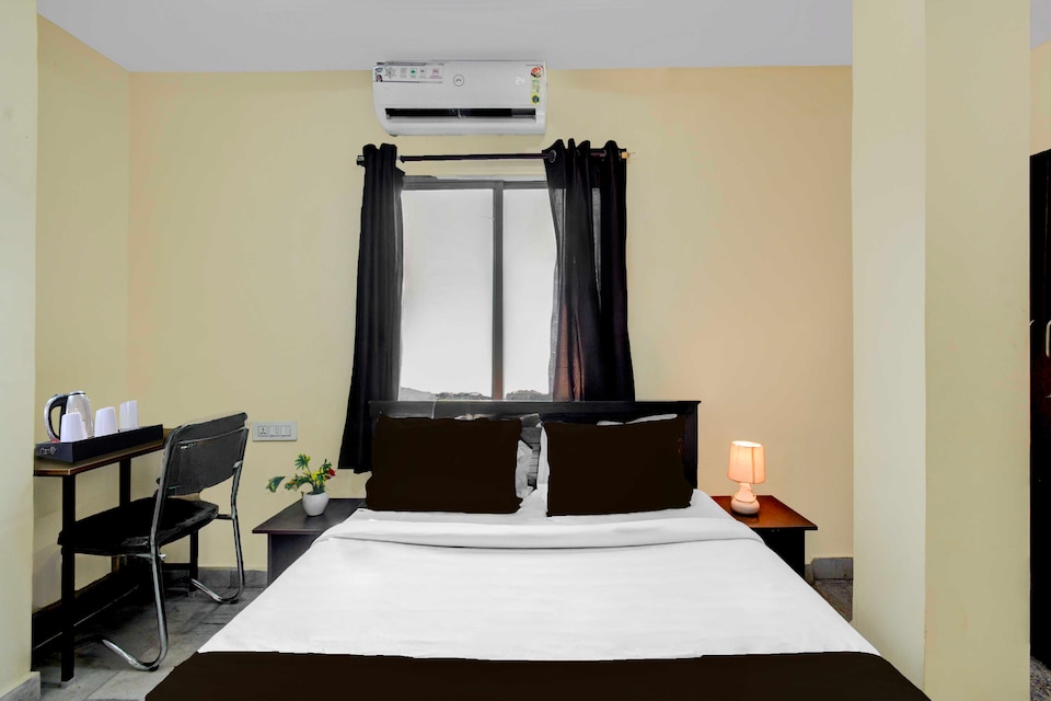Hotel O Kothapet Near Omini Hospital, Dilsukhnagar - Kothapet, Hyderabad