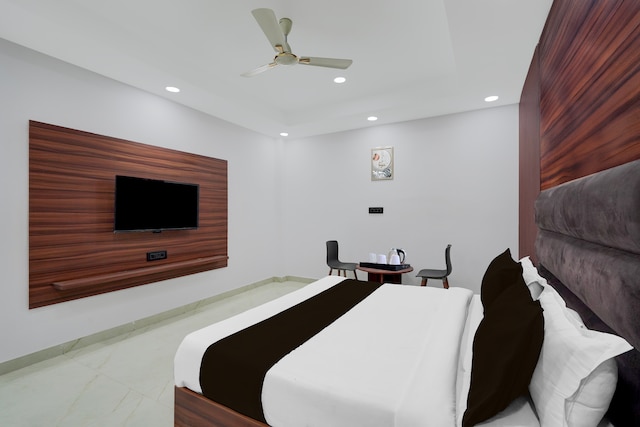 Hotel O Sector 18 Metro station