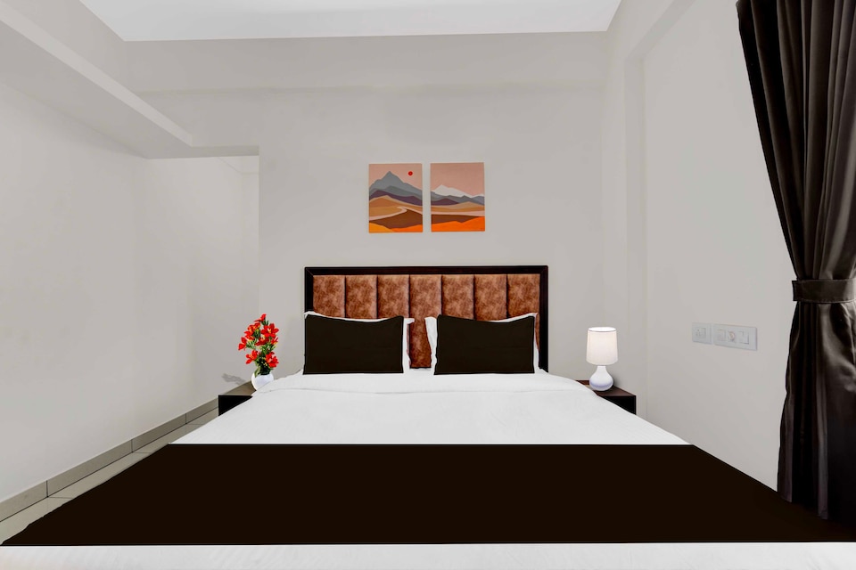 Hotel O Valiyavila Bus Terminal, Medical College - Pattom, Trivandrum