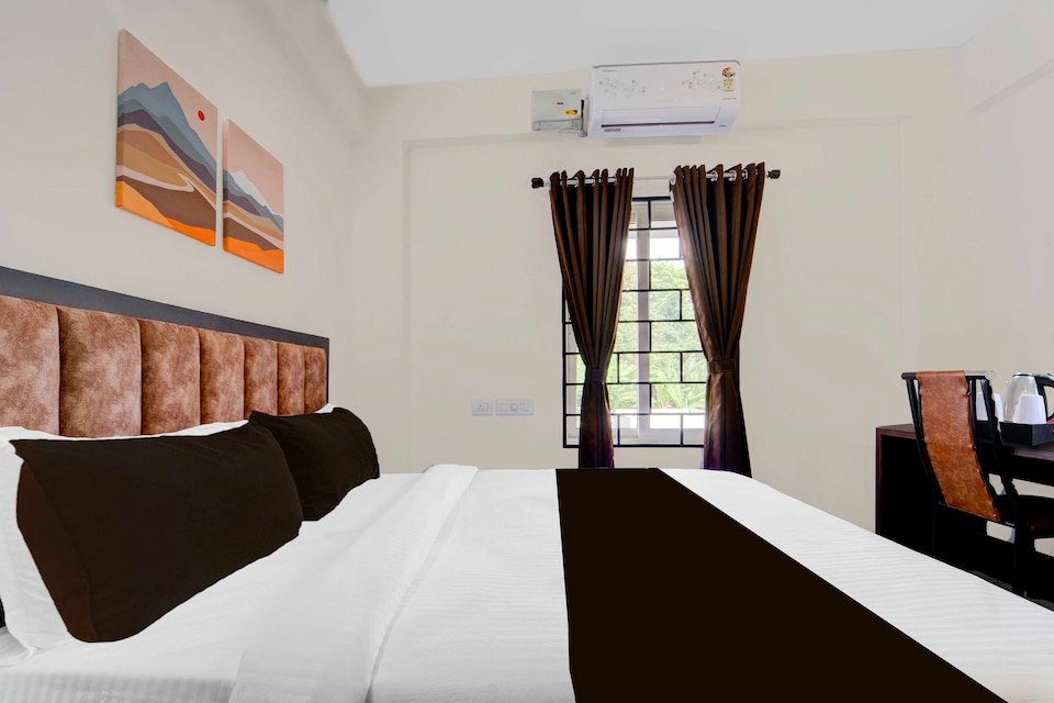 Hotel O Valiyavila Bus Terminal, Medical College - Pattom, Trivandrum