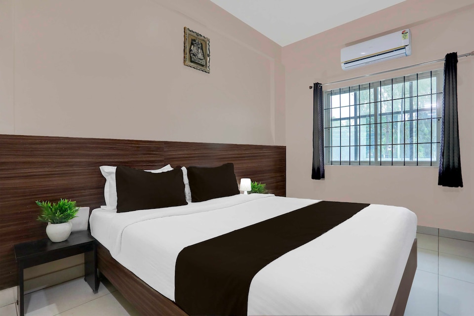 Super Hotel O Chikmagalur Near Zilla Panchayat, Chikmagalur, Chikmagalur