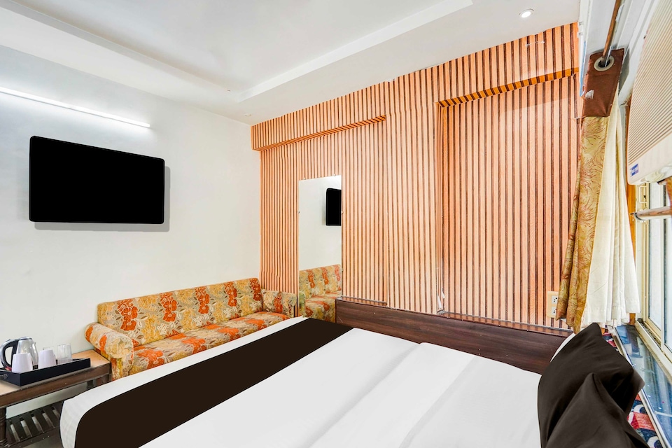 Hotel O Maninagar East, Kankaria-Maninagar Ahmedabad, Ahmedabad