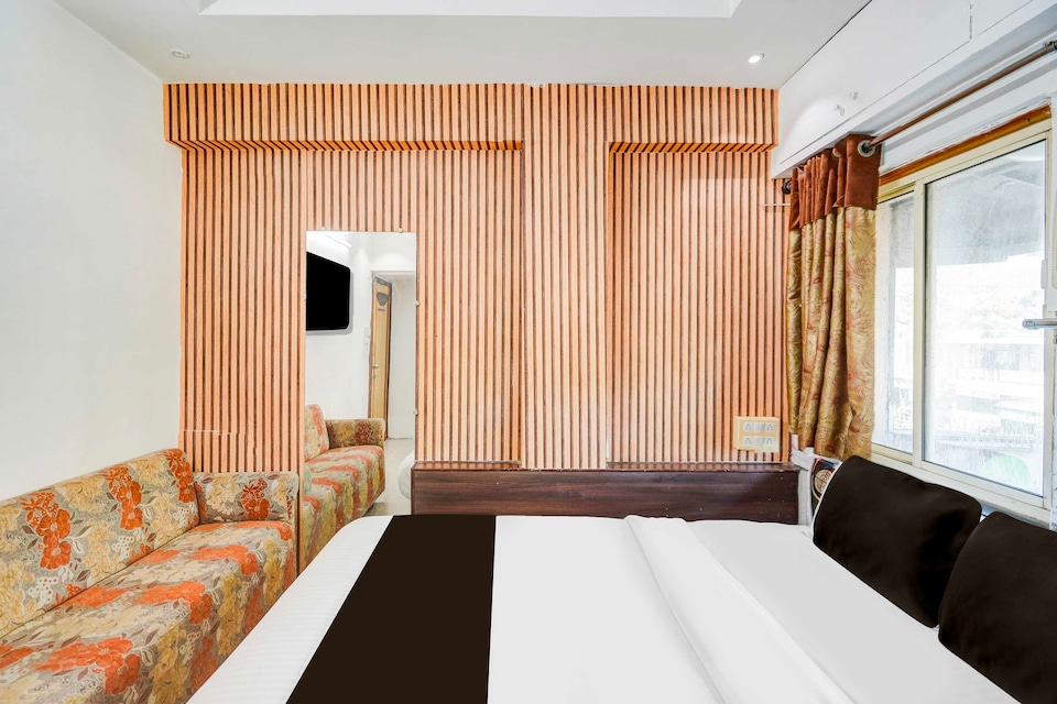 Hotel O Maninagar East, Kankaria-Maninagar Ahmedabad, Ahmedabad