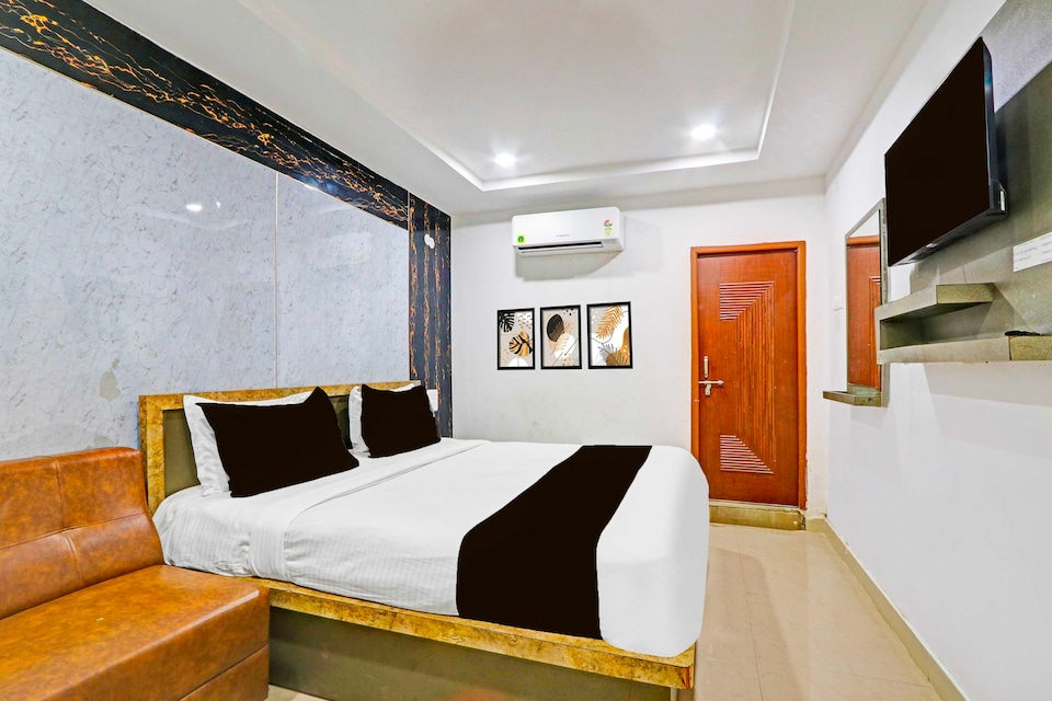 Hotel O Warangal Railway Station, Nakkalagutta Hanamkonda Warangal, Warangal