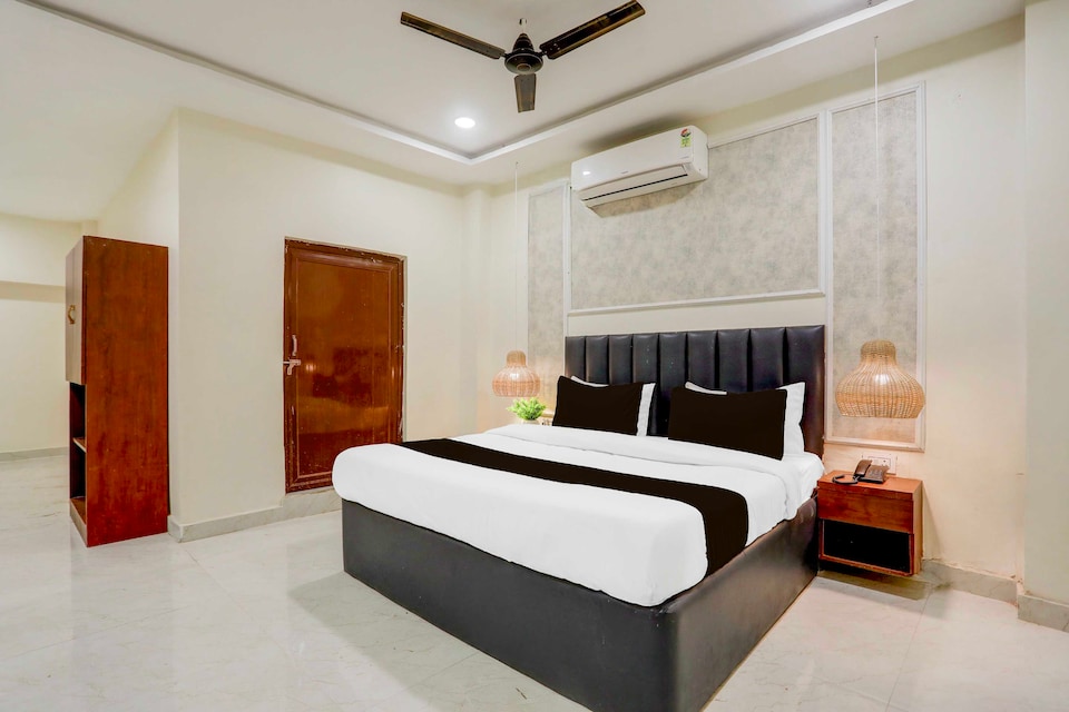 Hotel O Tagore Town Prayagraj, Rambagh Allahabad, Prayagraj