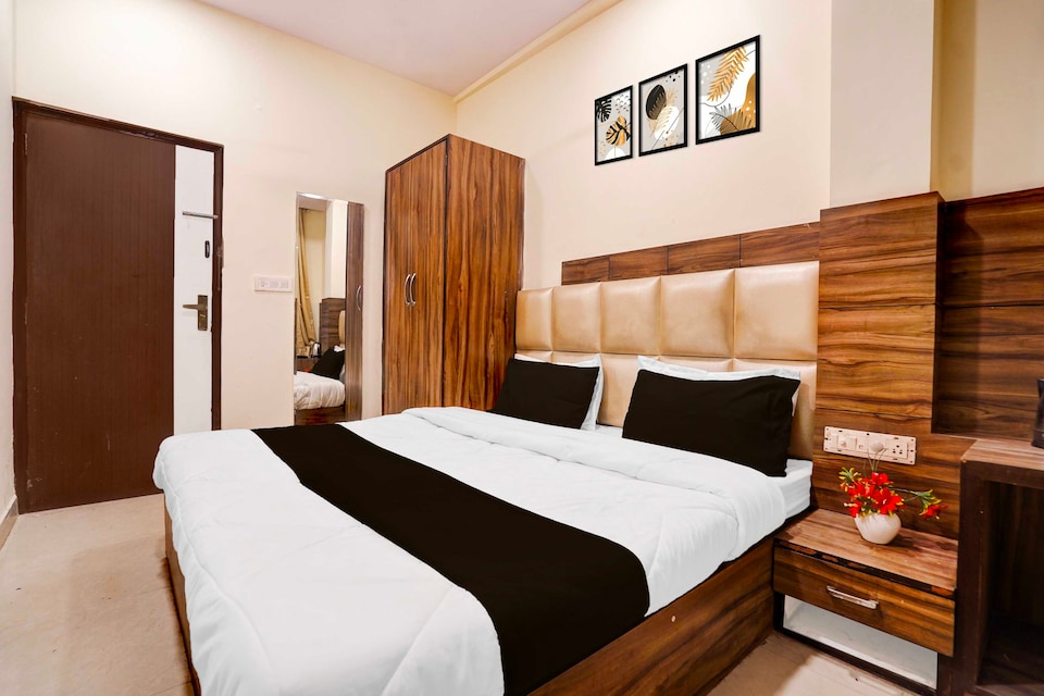 Hotel O Sindhi Camp Bus Stand, Sindhi Camp, Jaipur