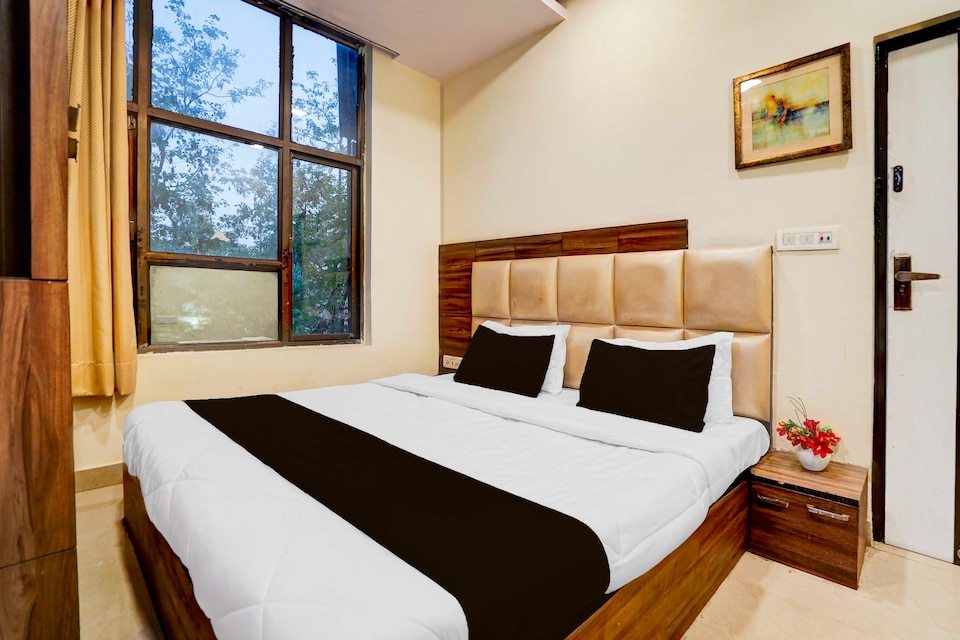Hotel O Sindhi Camp Bus Stand, Sindhi Camp, Jaipur