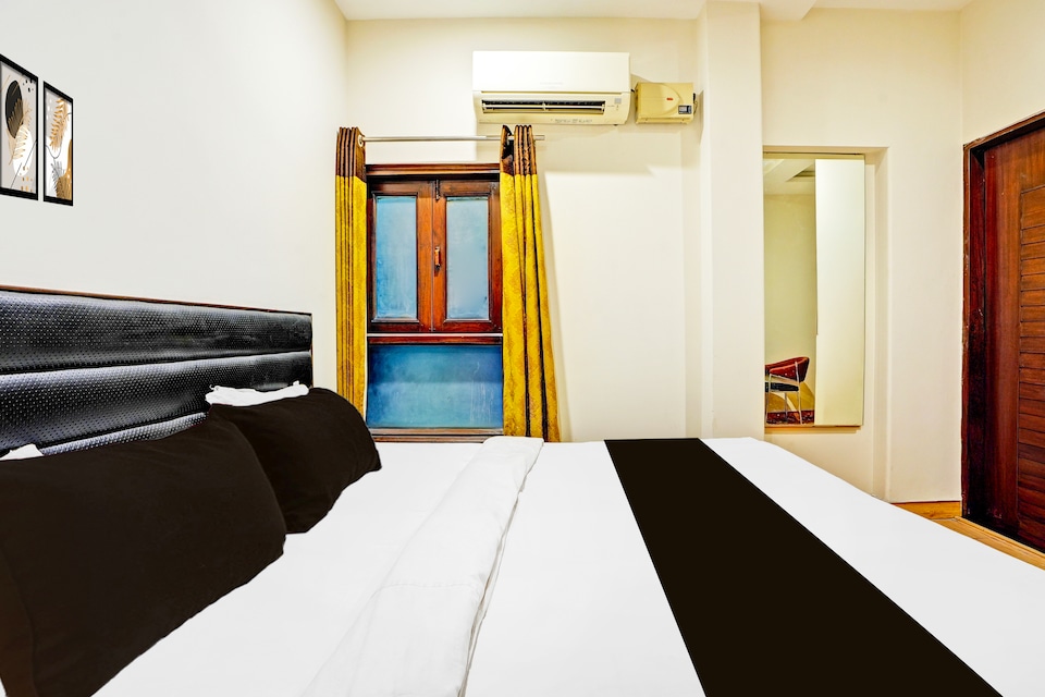 Hotel O Gurudwara Square, Lashkar, Gwalior