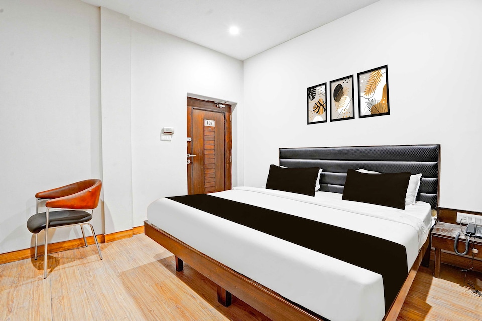 Hotel O Gurudwara Square, Lashkar, Gwalior