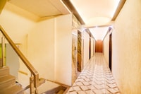 Super Townhouse Varanasi Railway Junction