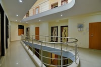 Collection O Cybercity Metro Station Gurugram