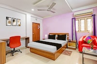 Super Townhouse Seethammadhara Junction Formerly Vijaya Residency