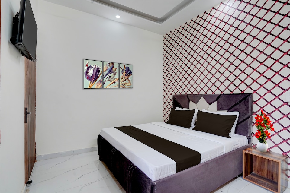 Super Hotel O ISBT Mohali Formerly Holiday Spot , Mohali, Mohali