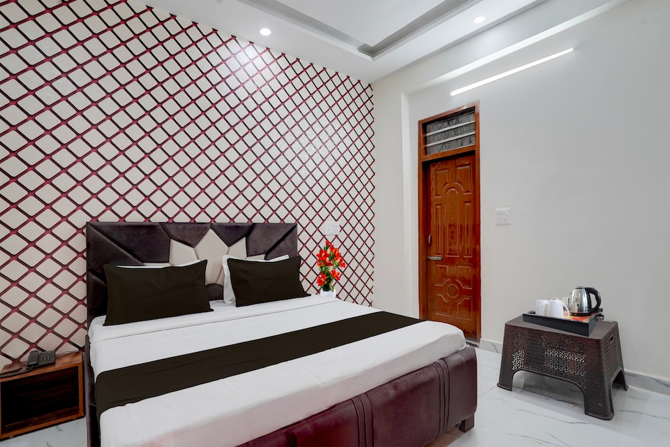 Super Hotel O ISBT Mohali Formerly Holiday Spot , Mohali, Mohali