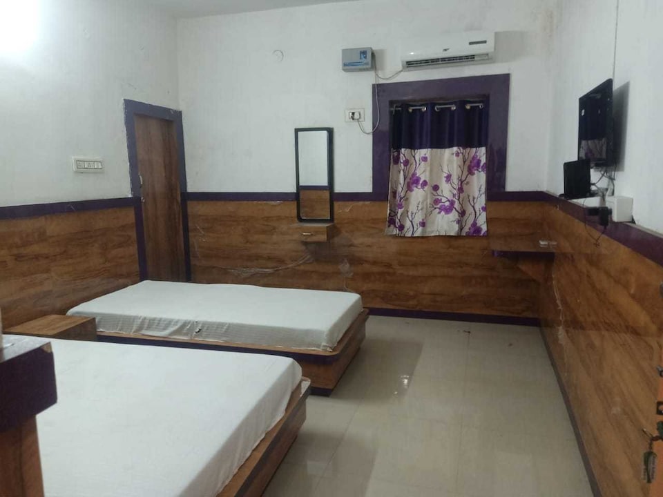 SPOT ON Hotel Arihant, Rajgir city, Rajgir