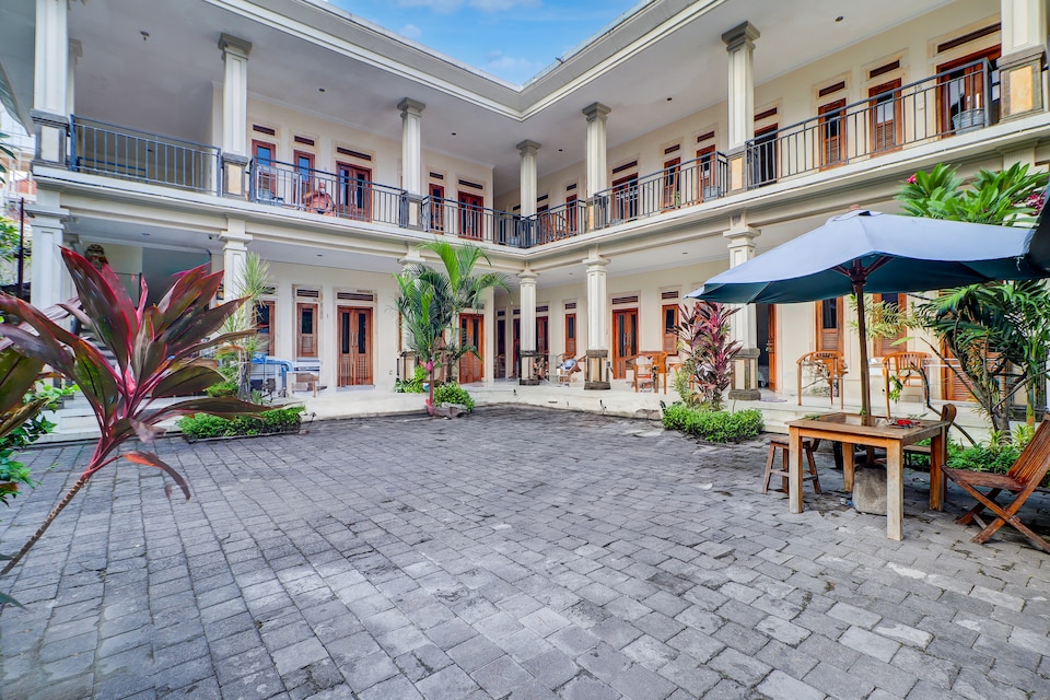 Collection O Budget Door Legian Inn @Poppies Road, Legian, Bali