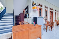Collection O Budget Door Legian Inn @Poppies Road