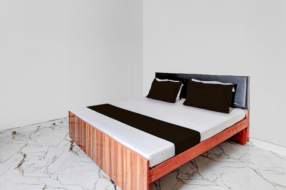 SPOT ON R K Galaxy, Sitapur, Sitapur