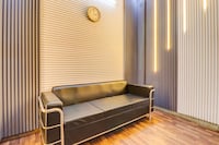Hotel O Dehradun Central Railway Junction Formerly Bhagwan Guest House