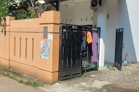 OYO 94650 Guest House Sakinah