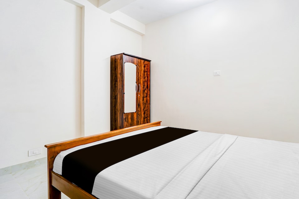 Collection O RS Puram North Railway Station Formerly RG Residency, Gandhipuram Coimbatore, Coimbatore