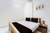 Collection O RS Puram North Railway Station Formerly RG Residency