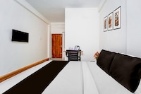 Super Collection O RS Puram North Railway Station Formerly RG Residency