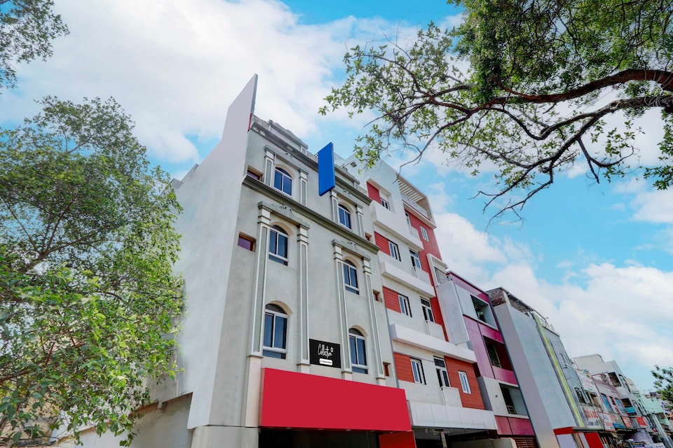 Collection O Collection O Hanuman Pet Near Railway Station, Governorpet Vijayawada, Vijayawada
