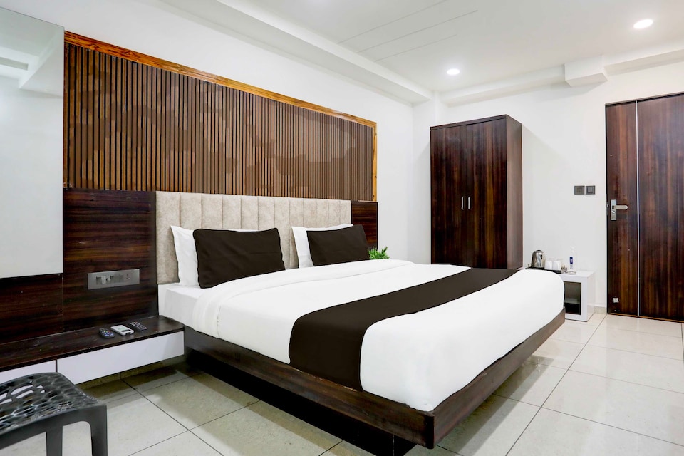 Collection O Nana Chiloda Near Airport , SP Ring Road Nikol-Odhav, Ahmedabad