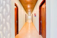 Collection O Malhaur Railway Station