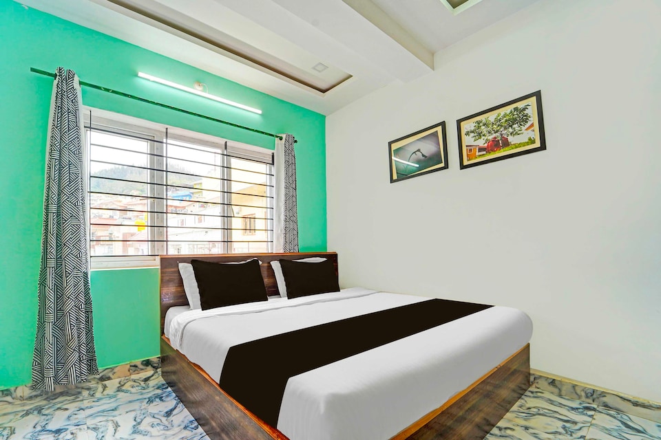 Collection O Ooty Government Rose Garden, Ooty Town, Ooty