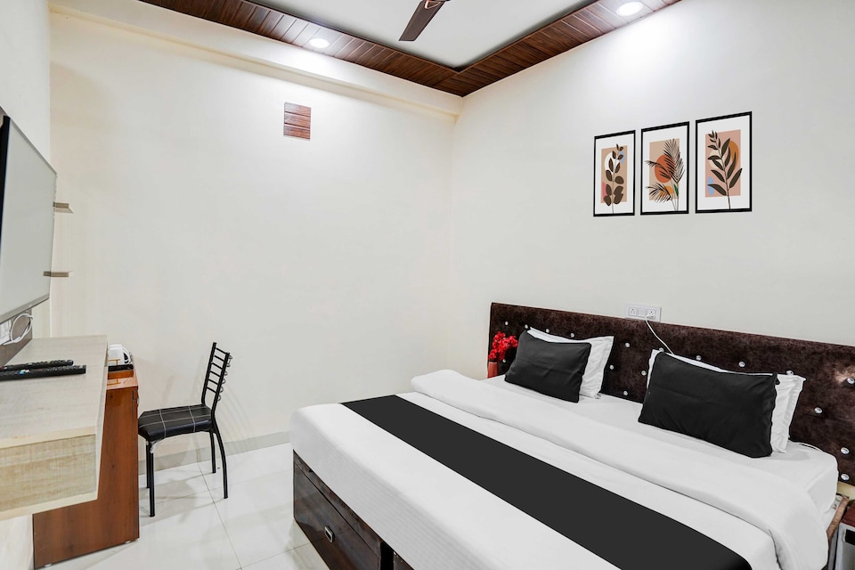 Collection O Brilliant Convention Centre, Vijay Nagar Indore, Indore