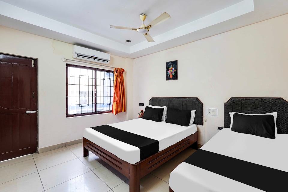 Collection O Park Town Near Nehru Stadium, Central Chennai, Chennai