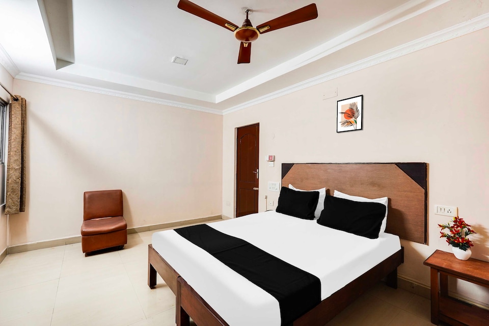 Collection O Park Town Near Nehru Stadium, Central Chennai, Chennai