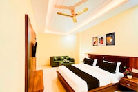 Collection O Laxmi Nagar Jhotwara