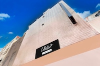 Collection O Paharganj Chuna Mandi near Railway Station