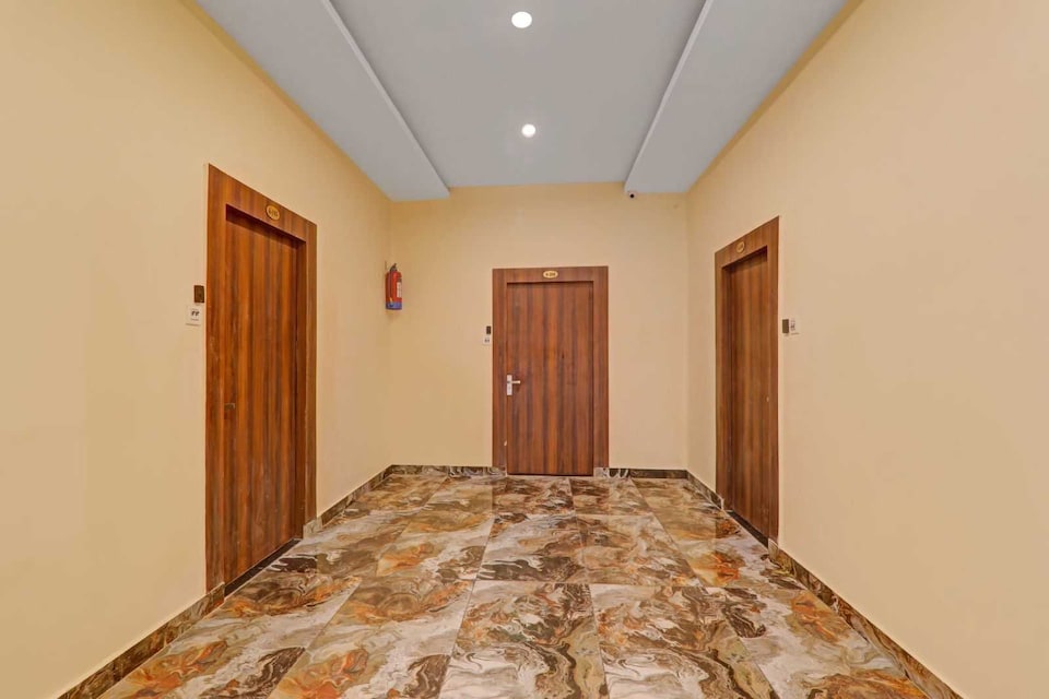 Hotel O Amba Heritage House, Mumfordganj Allahabad, Prayagraj
