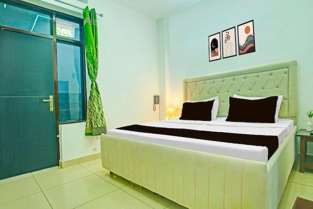 Collection O Sector 52 Chandigarh